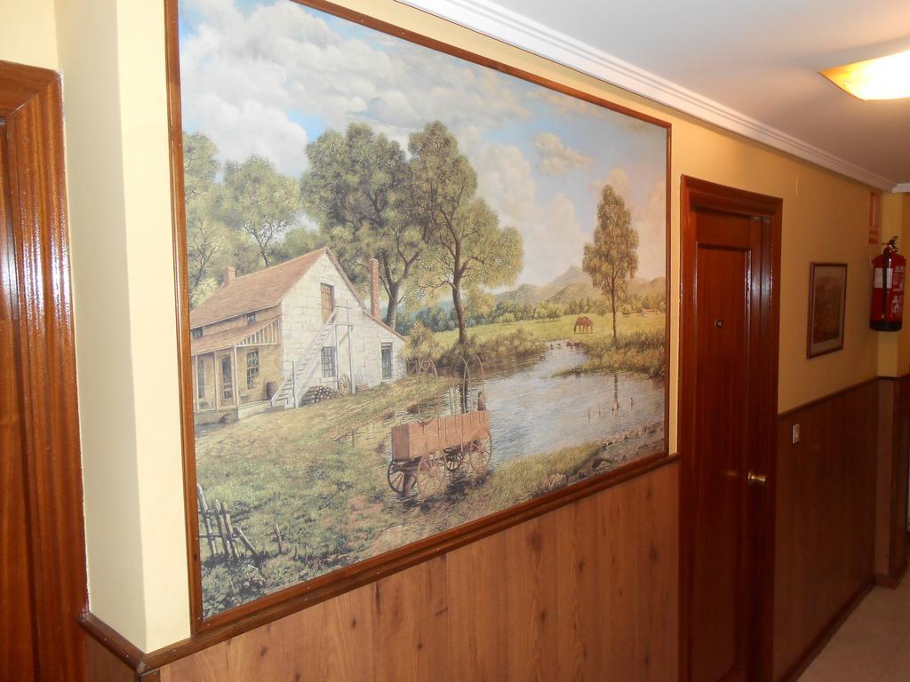 Hostal Restaurante El Abuelo Trobajo Del Camino Buitenkant foto