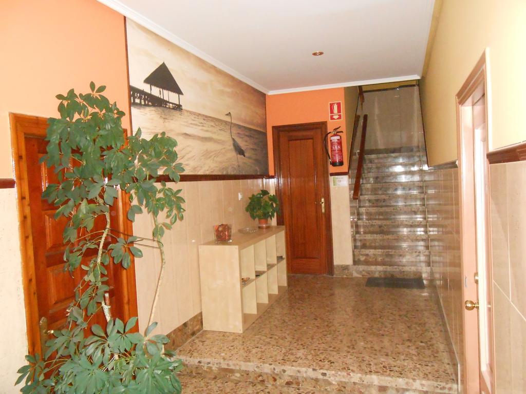 Hostal Restaurante El Abuelo Trobajo Del Camino Buitenkant foto